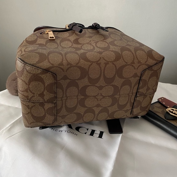 Coach Kleo backpack with matching wallet - Picture 8 of 11